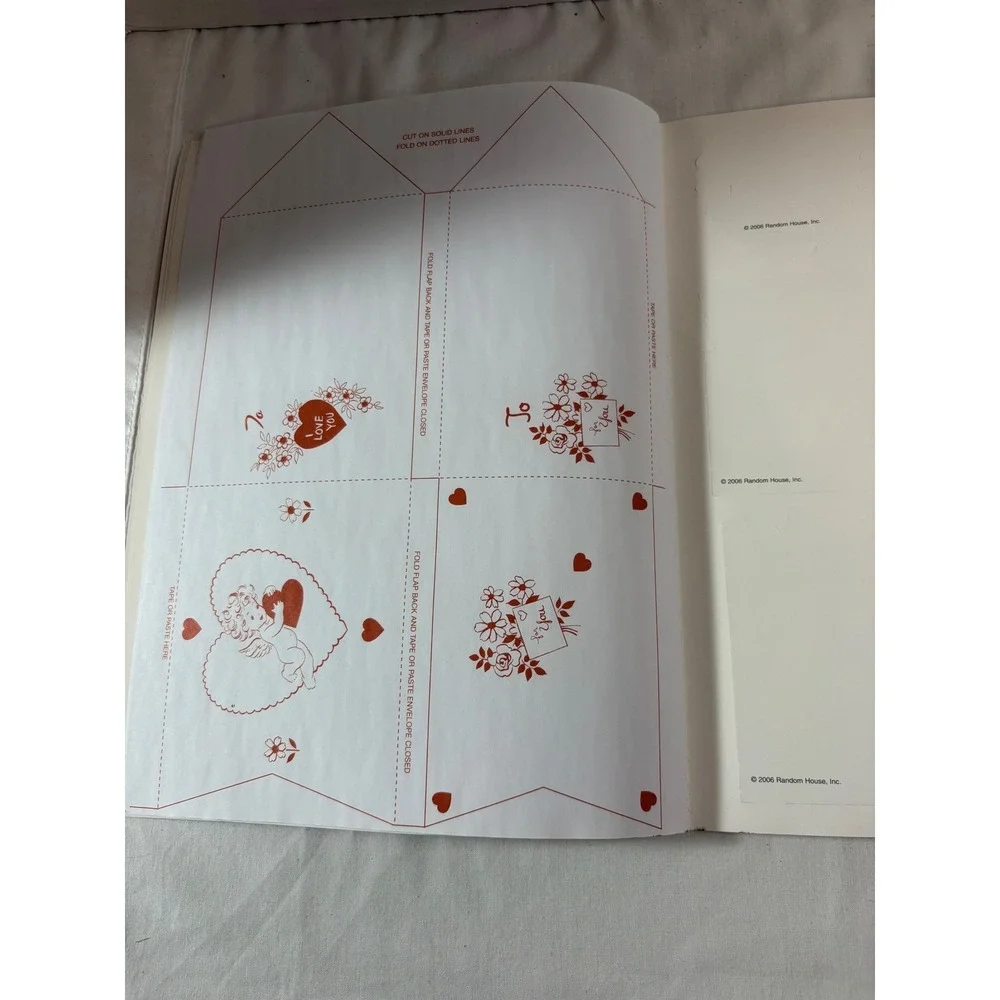 Vintage Valentines Punch Out and Assemble Activity Book‎ Vivian Robbins 2006